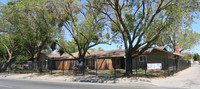 Alta Redwood Apartments in Sacramento, CA - Foto de edificio - Building Photo