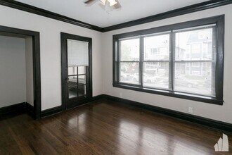 3827 N Drake Ave in Chicago, IL - Foto de edificio - Building Photo