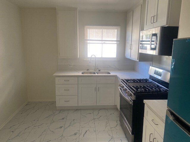 181 S Marengo Ave in Pasadena, CA - Building Photo - Building Photo