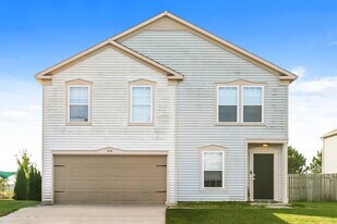 424 W Warrior Ct in Sheridan, IN - Building Photo