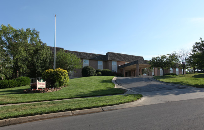 Arbour Court Retirement Community at Alvamar in Lawrence, KS - Foto de edificio - Building Photo