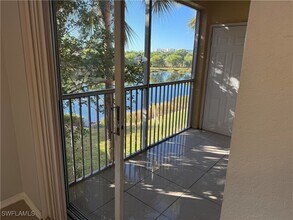 6400 Aragon Way in Ft. Myers, FL - Foto de edificio - Building Photo