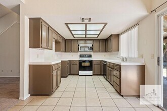 8840 N Barton Ave in Fresno, CA - Building Photo - Building Photo