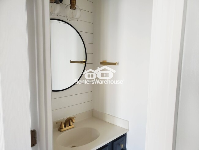 4935 Tanners Spring Dr in Alpharetta, GA - Foto de edificio - Building Photo