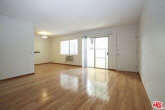 1608 S Bentley Ave in Los Angeles, CA - Building Photo - Building Photo