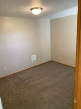 3403 W Prasch Ave in Yakima, WA - Building Photo - Building Photo