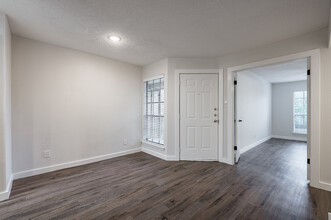 The Courtyard in Garland, TX - Building Photo - Interior Photo