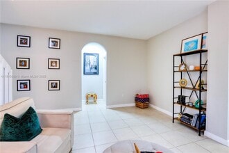 148 NE 36th Avenue Rd in Homestead, FL - Building Photo - Building Photo
