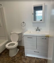 Colonial Court Apartments in West Haven, CT - Foto de edificio - Building Photo