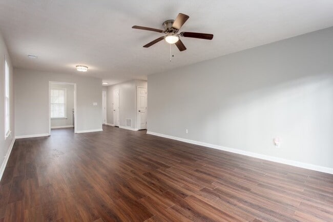 598 Osborne Ct in Riverdale, GA - Building Photo - Building Photo