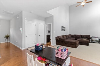 135 Regatta Way in Sneads Ferry, NC - Building Photo - Building Photo