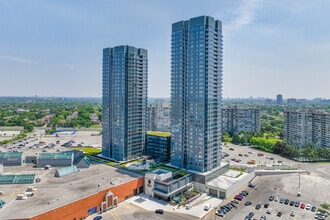 Promenade Park Towers in Vaughan, ON - Building Photo - Building Photo
