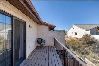 1045 N 1725 W in Saint George, UT - Foto de edificio - Building Photo