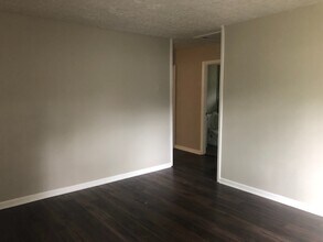1526 12th Ave N in Nashville, TN - Building Photo - Building Photo