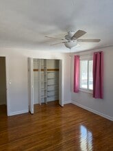 37910 Aurora Rd in Solon, OH - Building Photo - Building Photo