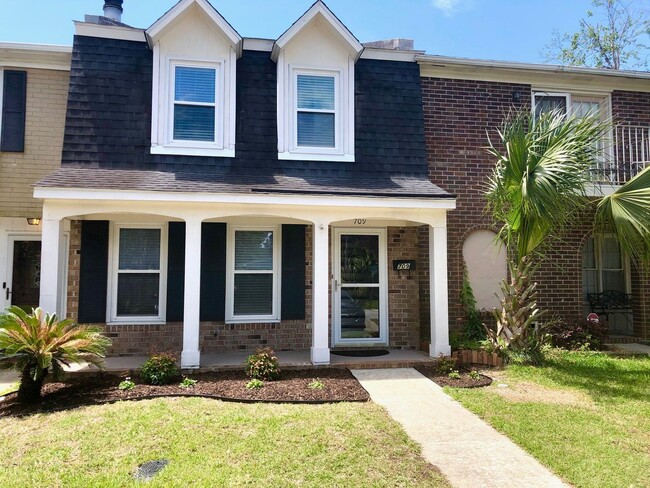 709 Bay Tree Cir in Mount Pleasant, SC - Building Photo - Building Photo