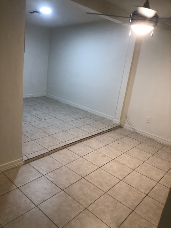 10202 N 9th Ave in Phoenix, AZ - Foto de edificio - Building Photo