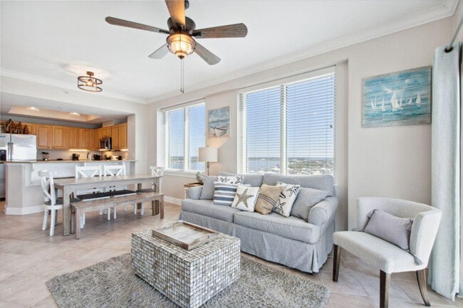 1010 W Beach Blvd in Gulf Shores, AL - Building Photo - Building Photo
