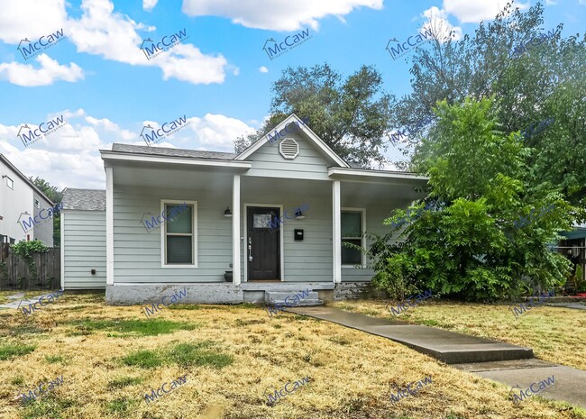 4120 Valentine St in Fort Worth, TX - Foto de edificio - Building Photo