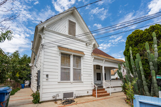 519 S Breed St in Los Angeles, CA - Building Photo - Building Photo