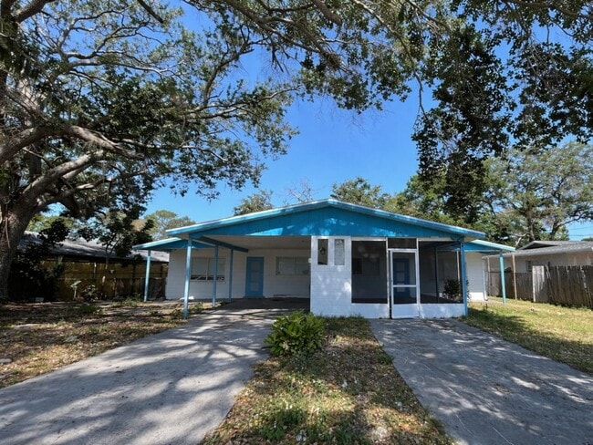 5016 22nd St W, Unit 5016