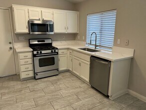 80265 Moonshadow Dr in Indio, CA - Building Photo - Building Photo