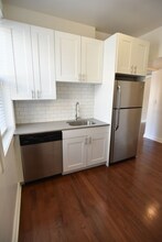 3802 N Pine Grove Ave, Unit 3 in Chicago, IL - Building Photo - Building Photo