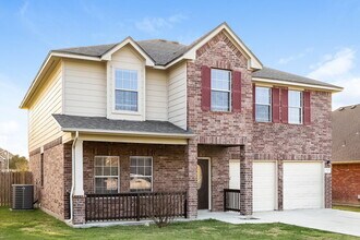 2125 Warwick Pl in New Braunfels, TX - Building Photo - Building Photo