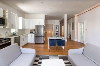 89 Cedar St, Unit 2 in Boston, MA - Foto de edificio - Building Photo