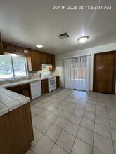 4623-4629 W Cypress Ave in Visalia, CA - Building Photo - Building Photo