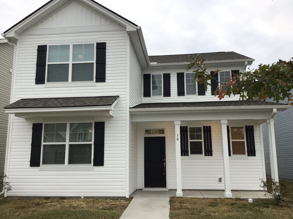 16 Cherry St in Savannah, GA - Building Photo