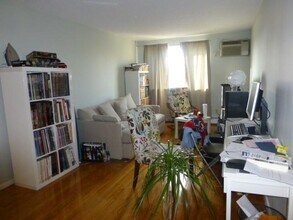 14 Murdock St, Unit 3-4 in Somerville, MA - Building Photo - Building Photo