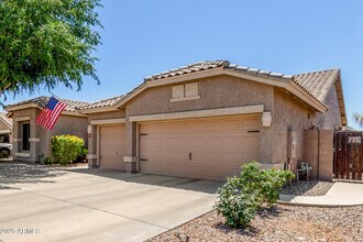 3519 E Bridgeport Pkwy in Gilbert, AZ - Foto de edificio - Building Photo
