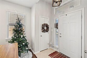 504 Cinnamon Teal Ln in Leander, TX - Building Photo - Building Photo