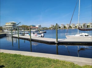 36 Sea Breeze Dr, Unit 6 in Crawfordville, FL - Foto de edificio - Building Photo