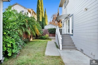 114 N 17th St in San Jose, CA - Foto de edificio - Building Photo