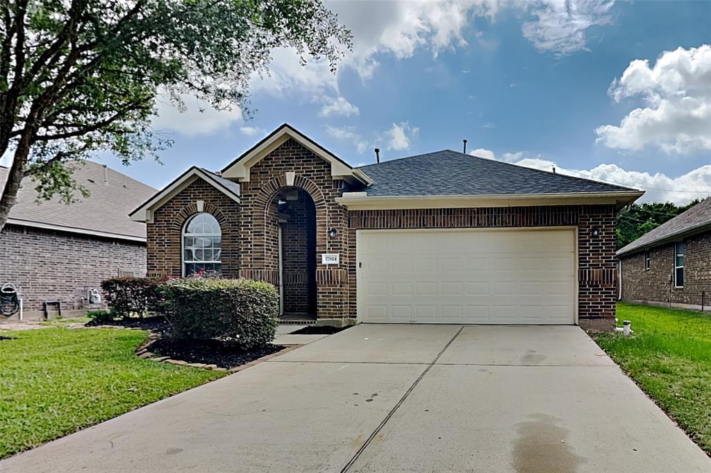 17814 Misty Pond Ct in Cypress, TX - Building Photo