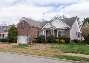 3004 Helmsdale Ln in Franklin, TN - Building Photo - Building Photo