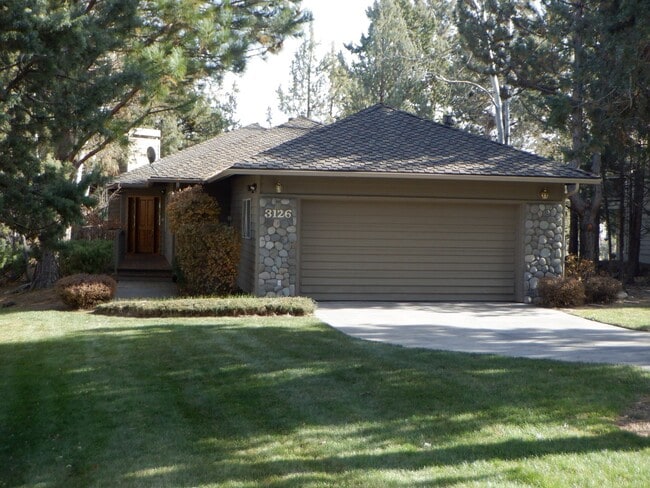 property at 3126 NW Clubhouse Dr