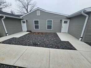 1 Holding Ln, Unit H in Crystal City, MO - Foto de edificio - Building Photo