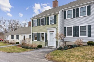 47 Maine St in Kennebunkport, ME - Building Photo - Building Photo