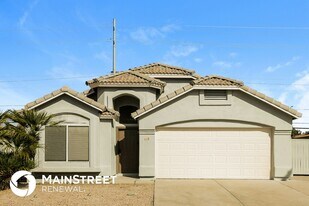 118 W Villa Theresa Dr in Phoenix, AZ - Building Photo