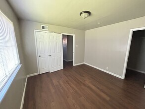 11218 Belair Dr in San Antonio, TX - Building Photo - Building Photo