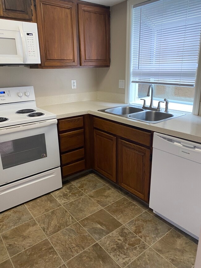 3310 NE 49th St, Unit 29 in Vancouver, WA - Building Photo - Building Photo