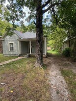 1207 W Florida St in Springfield, MO - Building Photo