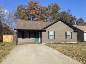 737 Inver Ln in Clarksville, TN - Building Photo