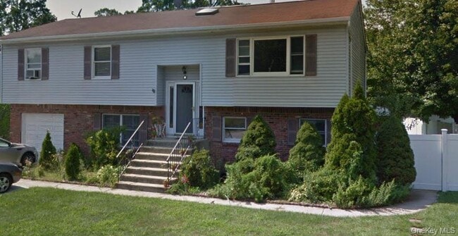 property at 12 Jay Ct