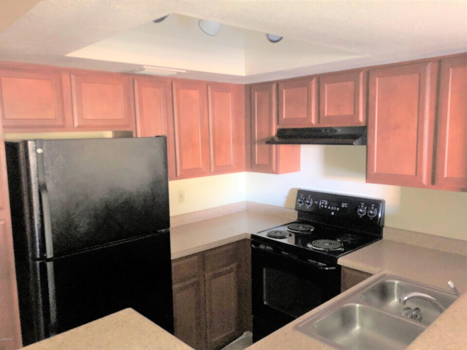 3601 W Tierra Buena Ln-Unit -112 in Phoenix, AZ - Building Photo