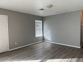 1817 SW Jefferson Ave in Lawton, OK - Building Photo - Building Photo