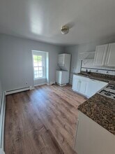2301 Pennsylvania Ave, Unit E in Wilmington, DE - Building Photo - Building Photo